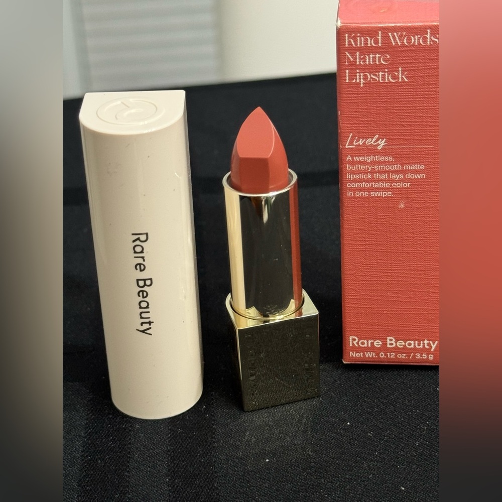 Rare Beauty Kind Words Matte Lipstick in Shade Lively